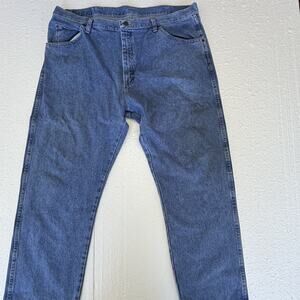 Men's Wrangler Regular Fit 965T1SL Medium Wash Denim Jeans Size 40 x 30